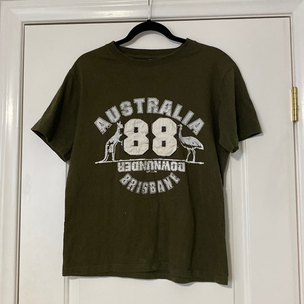vintage graphic tee